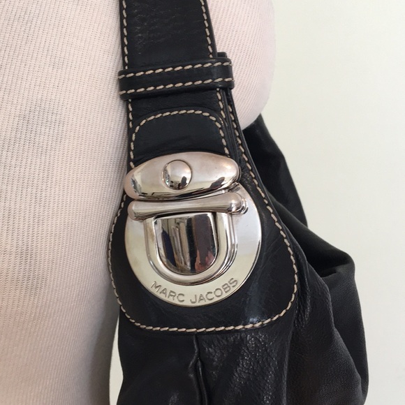 Vintage Marc Jacobs Padlock Crescent Purse - Picture 4 of 8